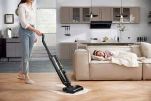 Eureka NEW400: Vacuum and mop any floor with just one device